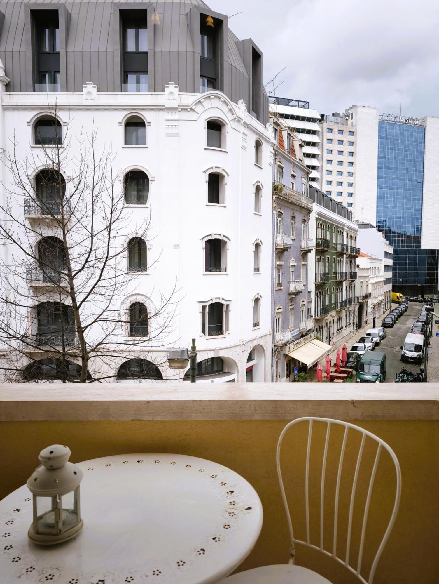 Ey Lisbon Guesthouse Bagian luar foto